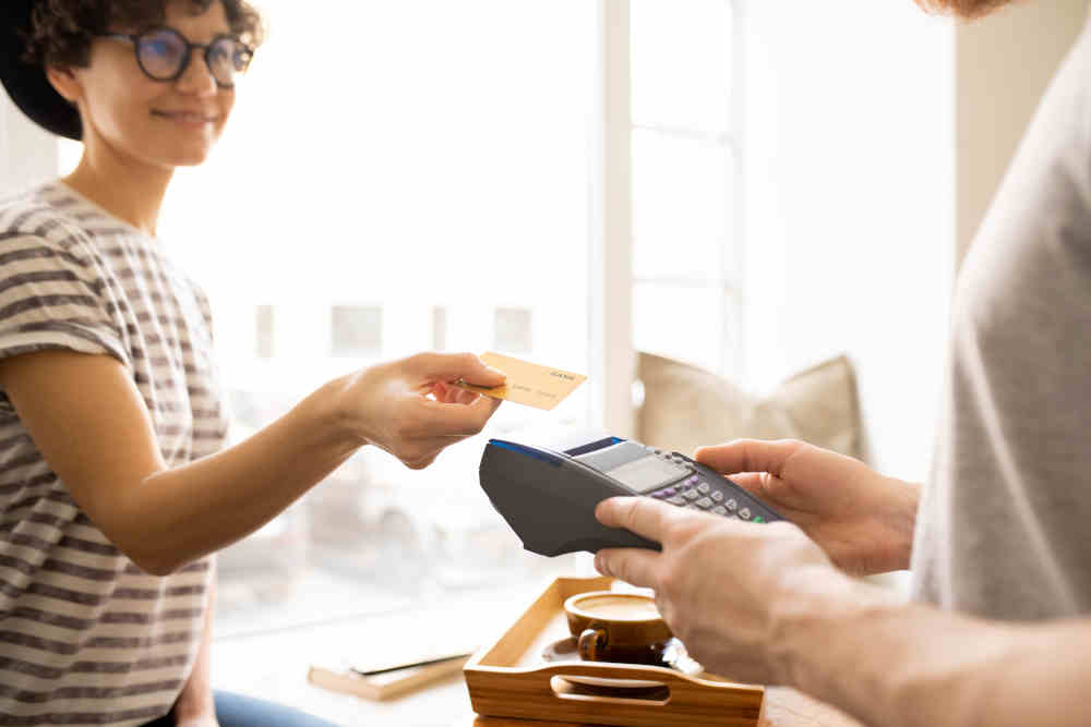 Are There Some Cash Rewards Credit Cards with Annual Fees?